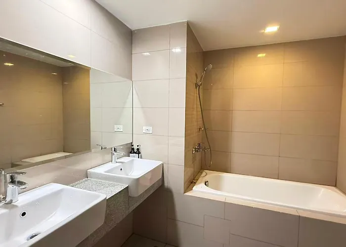 Family 3bedrooms Seaview Poolview Retreat Next To Okada Casino Airports Moa شقة *